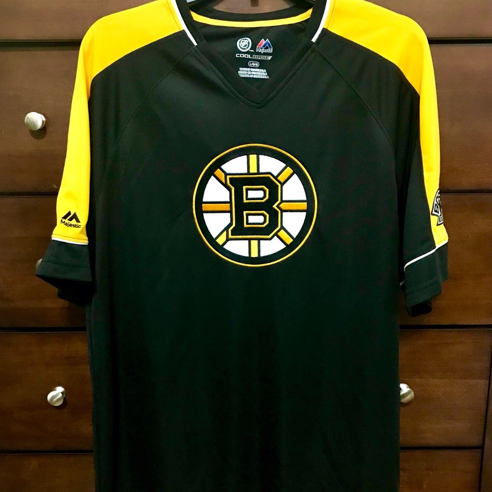 Boston Bruins Hockey Jersey - Men’s Lg.